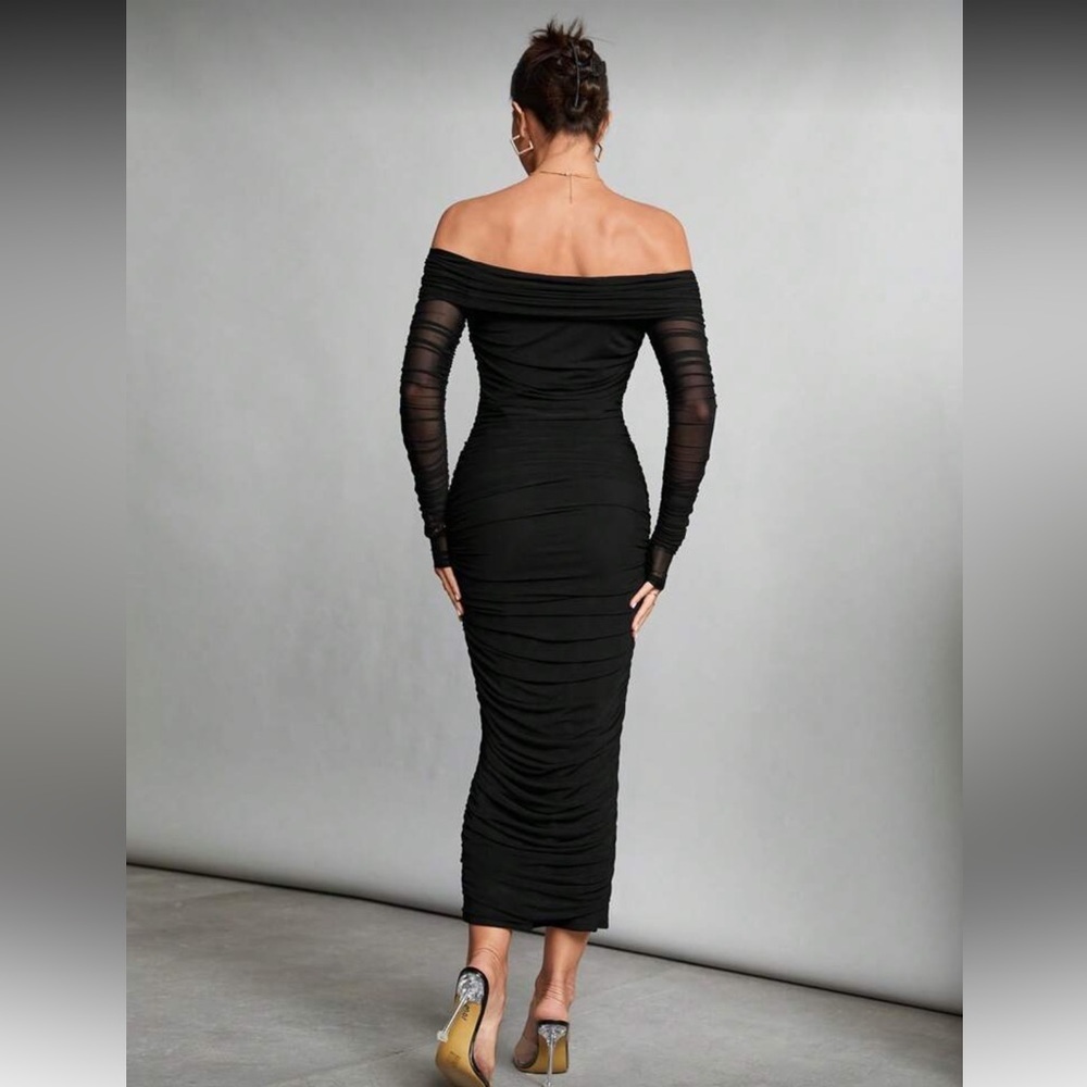 Elegant Black Ruched Dress - Picture 2 of 7